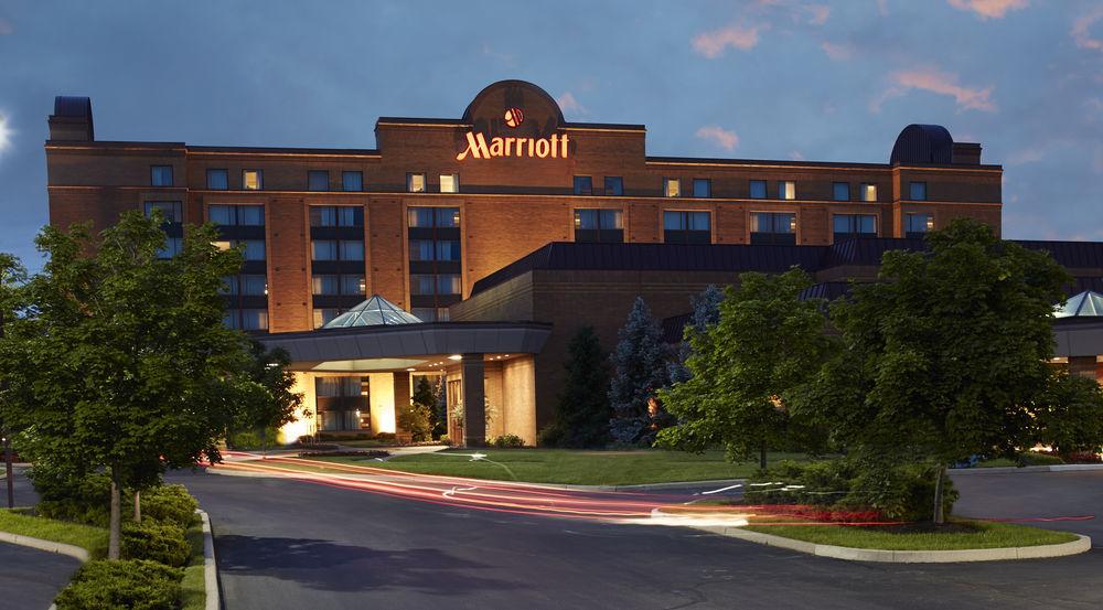 Отель Chicago Marriott Northwest Хоффман-Эстейтс Экстерьер фото