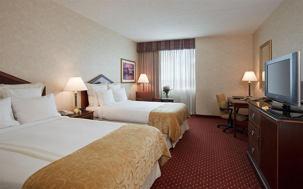 Отель Chicago Marriott Northwest Хоффман-Эстейтс Номер фото
