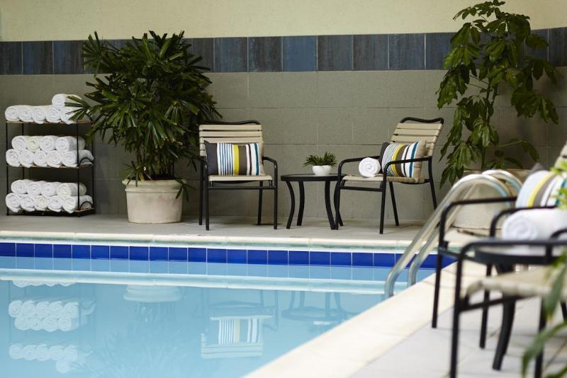 Отель Chicago Marriott Northwest Хоффман-Эстейтс Экстерьер фото