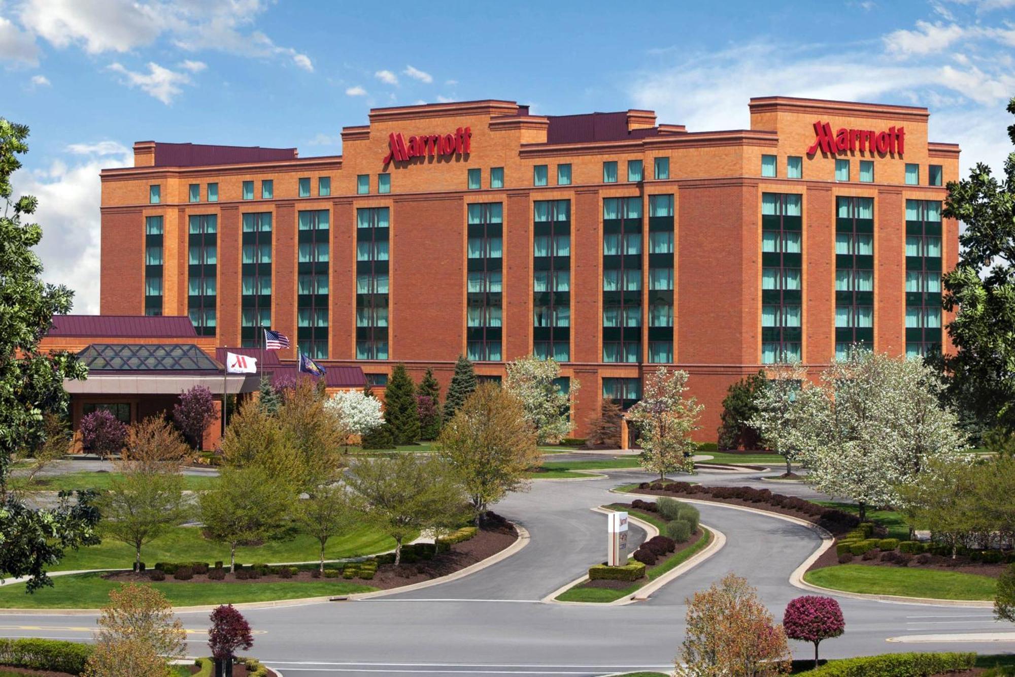 Отель Chicago Marriott Northwest Хоффман-Эстейтс Экстерьер фото