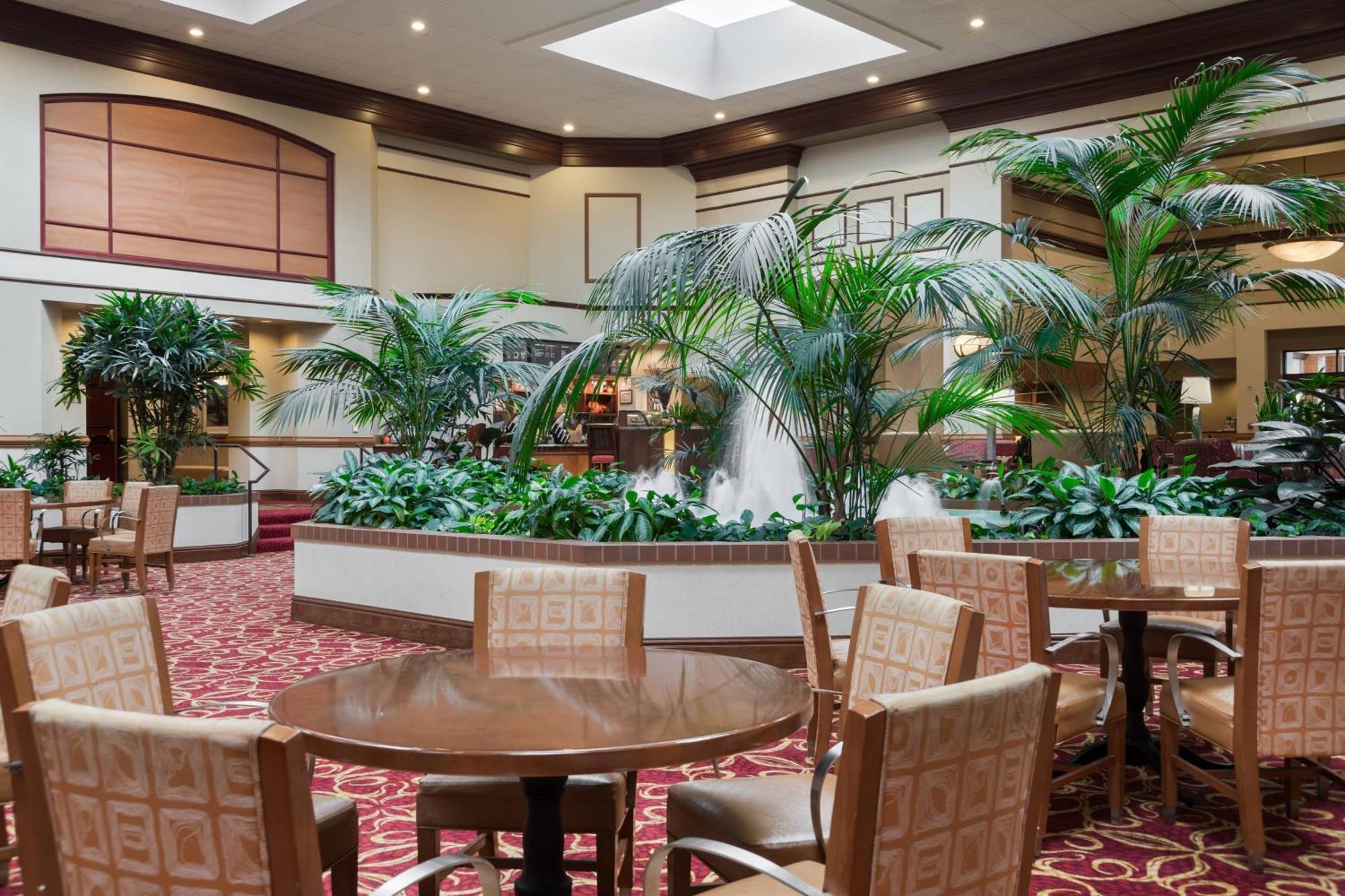 Отель Chicago Marriott Northwest Хоффман-Эстейтс Экстерьер фото