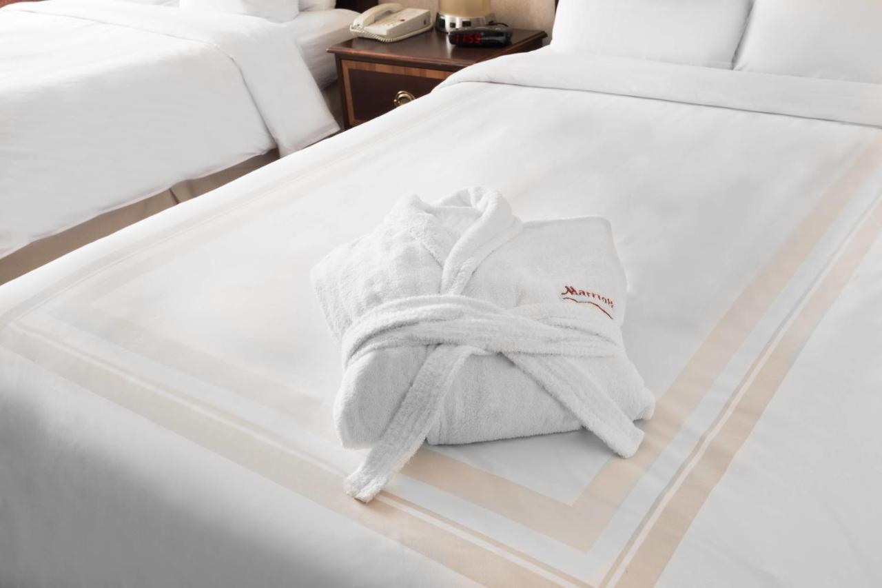 Отель Chicago Marriott Northwest Хоффман-Эстейтс Экстерьер фото